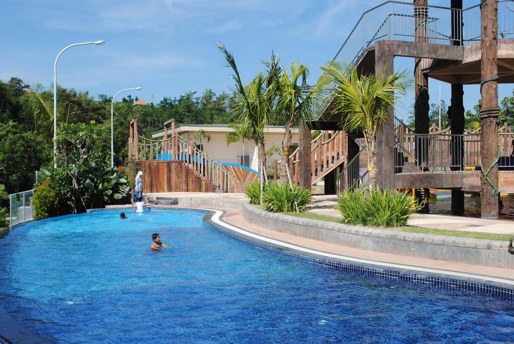 Taman liburan Bess & Waterpark And Convention 4*