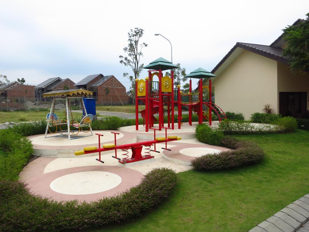 Bess & Waterpark And Convention 4*