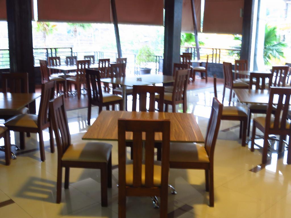 Bess & Waterpark And Convention Taman liburan 4*