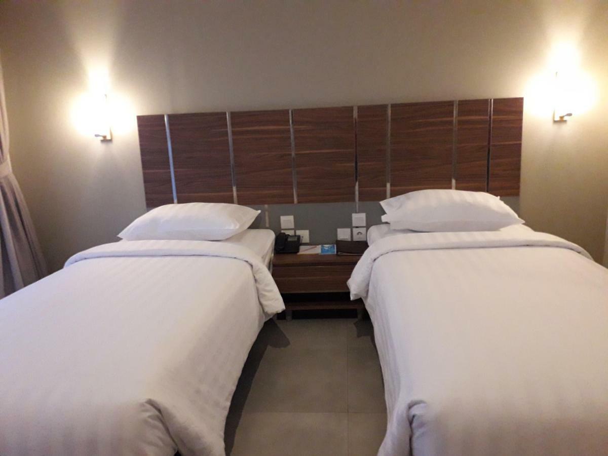 Bess & Waterpark And Convention 4* Malang